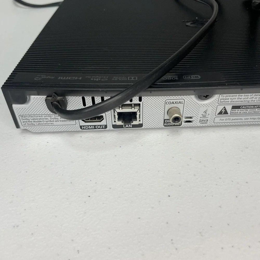 Samsung BD-JM57C Blu-Ray DVD Player FOR PARTS ONLY No Remote WiFi Streaming HDMI